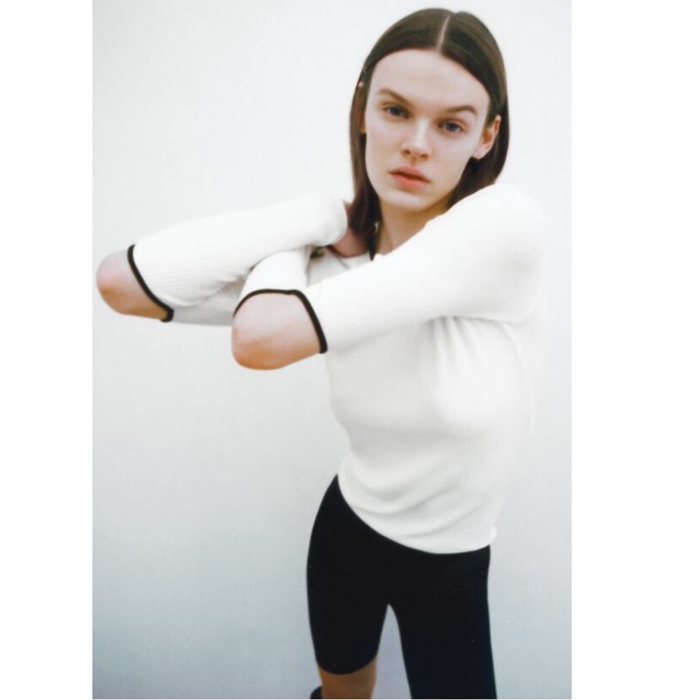 NWT ZARA RIBBED ELBOW CUT OUT BLOGGERS FAV TOP WHITE SMALL